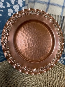 Assiette de service en cuivre gravée à la main, luxueuse et écologique, pour servir les aliments à la maison, dans les hôtels, les restaurants, les fêtes et les événements - Product Image 3