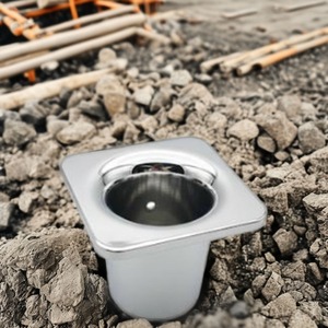 Capuchons de valve empilables en acier robuste, conception personnalisée, pour pieds de caisse carrée, en tôle de qualité supérieure - Product Image 1