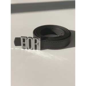 Cinturón fino de aleación con estampado Fiori para mujer - Product Image 1