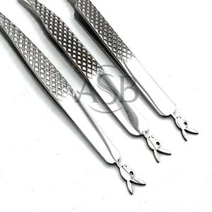 Pinzas de Acero Inoxidable Plateadas con Personaje de Bad Bunny, Impresión de Logotipo Personalizado en Acero Inoxidable, Servicio OEM - Product Image 4