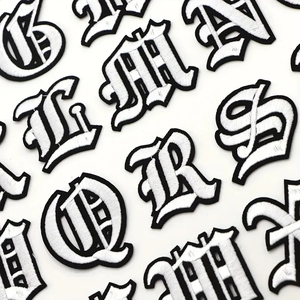 Hot Bán Tên Đẹp Trắng Gothic Bảng Chữ Cái Thêu Sắt Trên Thư Vá A-Z May Trên Các Bản Vá Lỗi Cho Tự Làm Quần Áo Hat - Product Image 1
