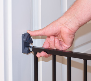 Meilleure vente extensible 62-102 cm bébé clôture de sécurité Blast métal escalier porte plastique acier matériel porte de sécurité fabriqué en turquie - Product Image 5