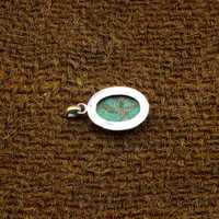 Adorable collier pendentif tibétain en pierre précieuse turquoise fait main en argent sterling 925 avec chaîne en corde bijoux en pierre ovale