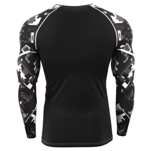 2024 hombres de manga larga suelta ajuste Rash Guard logotipo personalizado Pakistán hecho ropa de gimnasio para jóvenes tela de nailon impresión sublimada lisa - Product Image 3