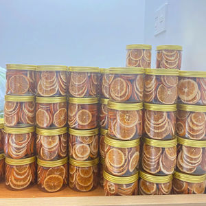 Tranches d'orange et de citron séchées de haute qualité, en vrac, emballées en sachet ou en bouteille, pour cocktails, mocktails, pâtisseries, desserts, thé, collations, aliments - Product Image 1