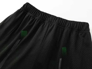 Short en maille personnalisé pour hommes, Streetwear, tissu respirant, coupe unisexe, short d'été léger et décontracté avec poches latérales - Product Image 4