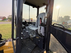 Minicargadora de excavadora 2024 Johnn Deeree 50 P - Product Image 2