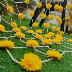 Dupatta nupcial floral de tradición elegante con perlas para ceremonia Haldi Mehndi y velo de novia de flor amarilla Dupatta para regalar - Product Image 1