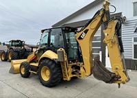Cargadora de Ruedas Usada Caterpillar 420F, Retroexcavadora Compacta para Trabajos Agrícolas y en Obras