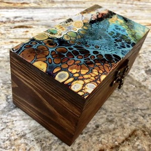 Boîtes d'emballage en bois écologiques polies rouge festival, taille 8x12 pouces, cadeaux très vendus, artisanat mural, fabriqué en Inde - Product Image 3