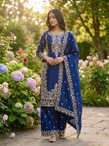 Présentation de la nouvelle collection de créateurs GMY, ensemble salwar kameez en soie avec broderie lourde, séquence de codage, haut-bas et dupatta pour les fêtes - Product Image 4