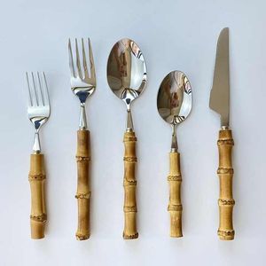 Juego de Cubiertos de Acero Inoxidable Pulido con Mango de Madera, Cubiertos Modernos de Alta Calidad para Bodas, Restaurantes, Hogar y Hoteles - Product Image 6