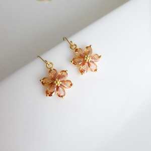 Boucles d'oreilles à crochet en forme de fleur en quartz à changement de couleur naturel, plaquées or, en argent sterling, style vintage victorien, cadeau pour maman - Product Image 5