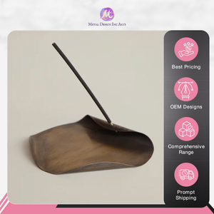 ที่จับเถ้าธูปทำมือทองเหลืองแข็งดีไซน์ทันสมัยที่วางธูปจากอินเดีย - Product Image 3