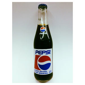 Étanchez votre soif avec Pepsii 330ml Bouteille de soda gazeuse Taille familiale pour les rassemblements, les dîners et le partage quotidien - Product Image 5