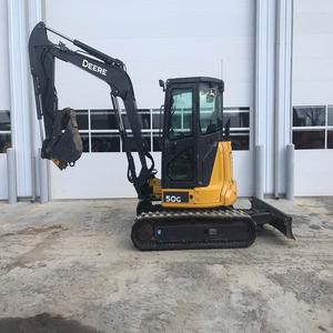 Mini pelle John Deeree 50G Acheter maintenant Livraison rapide Équipement lourd Qualité supérieure Idéal pour les projets de construction - Product Image 3