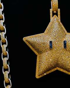 Colgante de Moissanita Bicolor con Incrustaciones de Micro Pavé en Plata de Ley, Joyería Hip-Hop con Dijes - Product Image 5