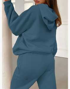 Sweat-shirt et pantalon de survêtement élégants de couleur unie pour femmes Mélange de polyester luxueux avec cordon de serrage à la taille et poche kangourou - Product Image 2