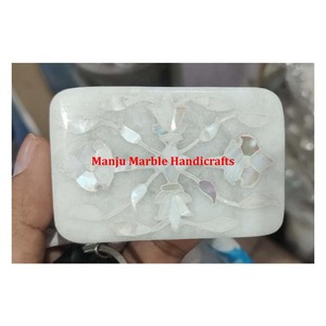 Magnifique boîte d'incrustation de marbre en pierre blanche pure de haute qualité avec incrustation de vadrouille pièce moderne élégante incurvée à la main pour cadeau d'artisanat en pierre - Product Image 2