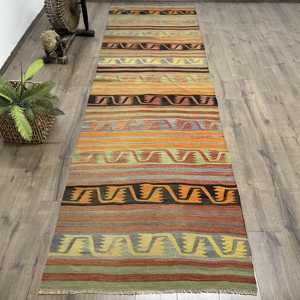 พรมคิลิมวินเทจขนาด 3.3x11.5 ฟุต สีน้ำตาลลายดอกไม้ พรมขนสัตว์ตุรกี - Product Image 1