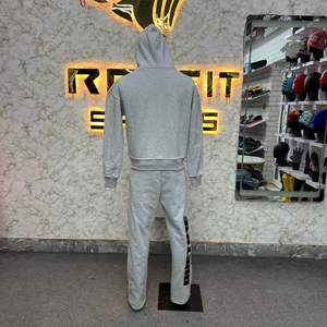 Meilleure Vente Qualité Pure Fabriqué en Usine Client Demandé Prix Bas Survêtement à Fermeture Éclair Pour Hommes Style Unique Nouveau Design Survêtements pour Hommes - Product Image 3