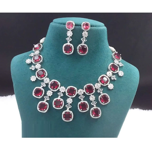 Élégant ensemble de bijoux AD pour femmes de qualité supérieure pour mariage ou fête disponible au prix de gros avec quantité minimale de commande prêt - Product Image 1