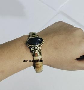 Demande quotidienne pierre naturelle avec laiton et os Design vente chaude à la main femme manchette Bracelet 100% os fait Bracelet - Product Image 2