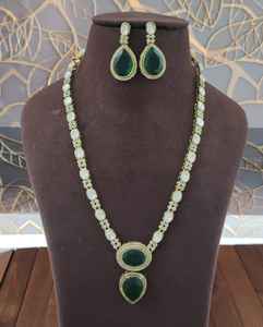 Luxury Doublet Stone & White Polki <b>Necklace</b> <b>Set</b> for Women Elegant Ethnic Design Ideal for <b>Weddings</b>, Parties & Special Occasions - Product Image 3