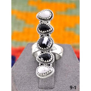 Bague ajustable en argent sterling plaqué or rose, sertie d'un diamant ovale taillé à la main, style sud-ouest, en argent de buffle blanc, tendance, sous licence - Product Image 2