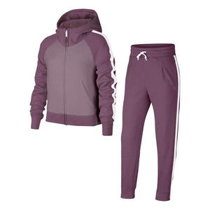 Ensemble de survêtement de sport athleisure de luxe à capuche, conçu pour le confort et la performance, écologique, séchage rapide, style urbain - Product Image 1