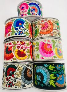 Tissu de dentelle brodé jacquard personnalisé de haute qualité pour la couture et la décoration intérieure Design floral élégant Robes de mariée douces - Product Image 2