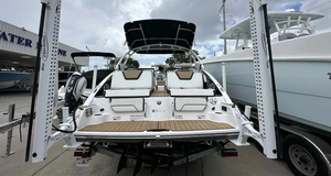 Yamaha 252SE 2023 Usada, 360hp, Jet-Drive, Fibra de Vidrio, Poliéster, Motor Interior, JetBoat, Deporte, Ocio, Familia, Aventura, con Remolque - Product Image 5