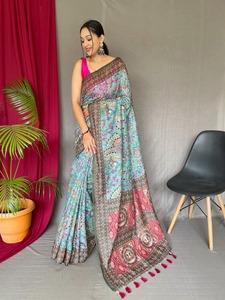 Ropa de boda de diseñador de aspecto elegante, Malai sari de algodón puro con blusa con estampado y fabricante de trabajo Kalamkari DE LA India - Product Image 6
