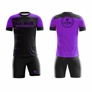 Ensembles d'uniformes de maillots de football confortables et respirants de meilleure qualité au design personnalisé Service OEM pour les jeunes joueurs de sexe masculin Coupe automatisée - Product Image 6