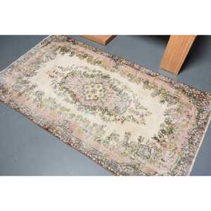 Tapis turc traditionnel écologique en patchwork avec envers en latex, 3,7 x 6,5 pieds, rose, style sud-ouest. - Product Image 4