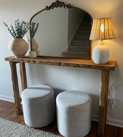 Console d'entrée unique et étroite en bois massif, style rustique farmhouse, avec bord naturel, pour couloir, à placer près du canapé ou comme commode.