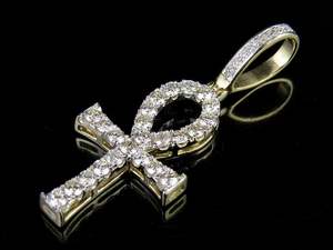 S925 Silver Moissanite Round Cut Diamond in VVS Clarity Cross Pendant Élevez votre style spirituel - Product Image 2