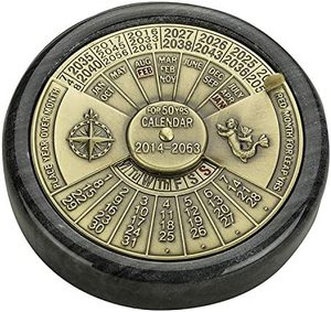 Base en laiton fini nickel de qualité supérieure Conception de calendrier perpétuel Meilleur pour les décorations de table Maison festive Nouveaux accents - Product Image 3