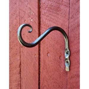 Gancho de pared de hierro para entrada de granja con detalles intrincados y atractivo clásico para la decoración del hogar - Product Image 6