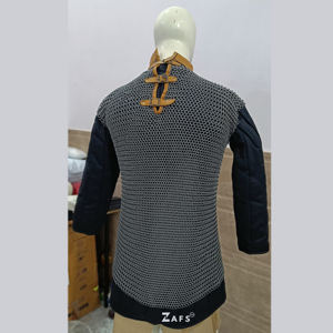 Gilet de Mailles Médiéval Européen Authentique Fait Main en Aluminium Sans Manches Léger et Durable Prix de Gros pour Hommes - Product Image 2