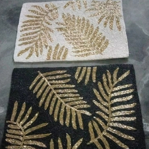 Napperon de table brodé multicolore le plus luxueux Royal Classic Persan Carpet Style Budget Friendly Bead Semblable Glass - Product Image 1