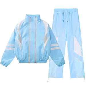 Survêtement en nylon réfléchissant personnalisé OEM pour hommes, coupe-vent à capuche avec pantalon de survêtement ample, survêtements de jogging pour l'hiver - Product Image 6