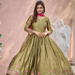 Última colección de vestidos de color verde de diseñador, telas de seda Rangoli pura con trabajo de secuencia de bordado pesado para mujer, ropa de boda - Product Image 1