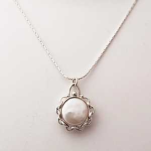 Collar de Perlas de Agua Dulce con Moneda de Plata de Ley 925 de Navya Craft, Regalo para Mujer en Aniversario, Día de San Valentín, Día de la Madre - Product Image 2