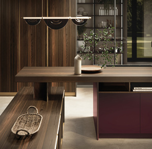 Ensemble de meubles de cuisine modulaires de luxe en verre rouge cramoisi, fabriqués sur mesure à 100 % en Italie, avec grand rangement en verre LED et îlot de cuisine - Product Image 2