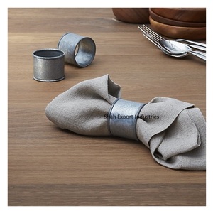 Design unique Rond de serviette en métal plaqué argent pour les dîners Décor de table à manger Porte-serviettes faits à la main - Product Image 5