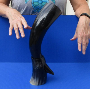 Corne à boire viking antique avec support, polie et sculptée, écologique, personnalisable, style nautique, souvenir - Product Image 5