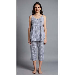 Ensemble de vêtements de nuit capri en rayonne pour femme - Tenue d'intérieur douce imprimée avec motif animalier en mélange de spandex XS - Product Image 5