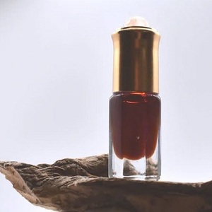 Experience Power and Natural Elegance with Vintage Oud's Pure <b>Essential</b> <b>Oil</b> - Product Image 6