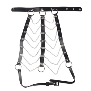 Arnés de bondage negro con cadenas - Product Image 4